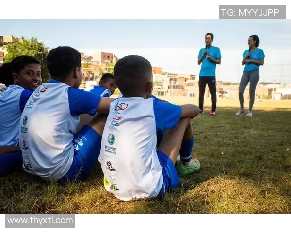 众星云集 足球巨星同框合影 展现绿茵场上的荣耀与风采 众星云集 足球巨星同框合影 展现绿茵场上的荣耀与风采