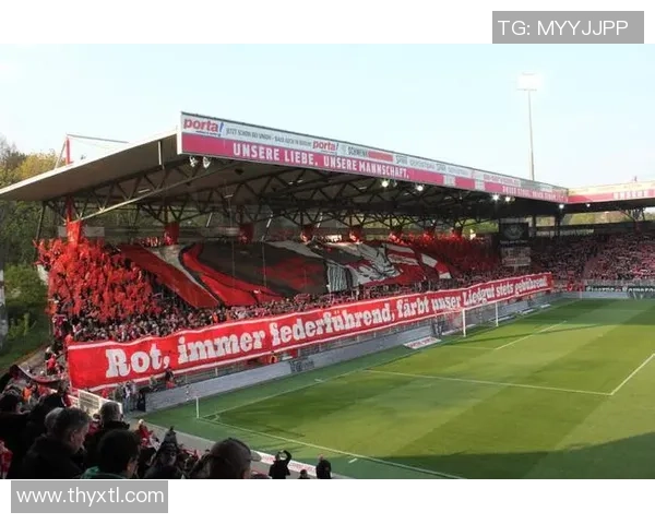 足球吸金王崛起 球场之外的财富帝国与商业传奇 足球吸金王崛起 球场之外的财富帝国与商业传奇