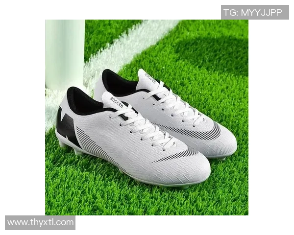 球星专用运动鞋是否适合普通足球爱好者穿着使用解析 球星专用运动鞋是否适合普通足球爱好者穿着使用解析